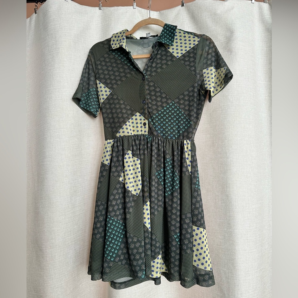 Super cute funky Urban Outfitters dress size M